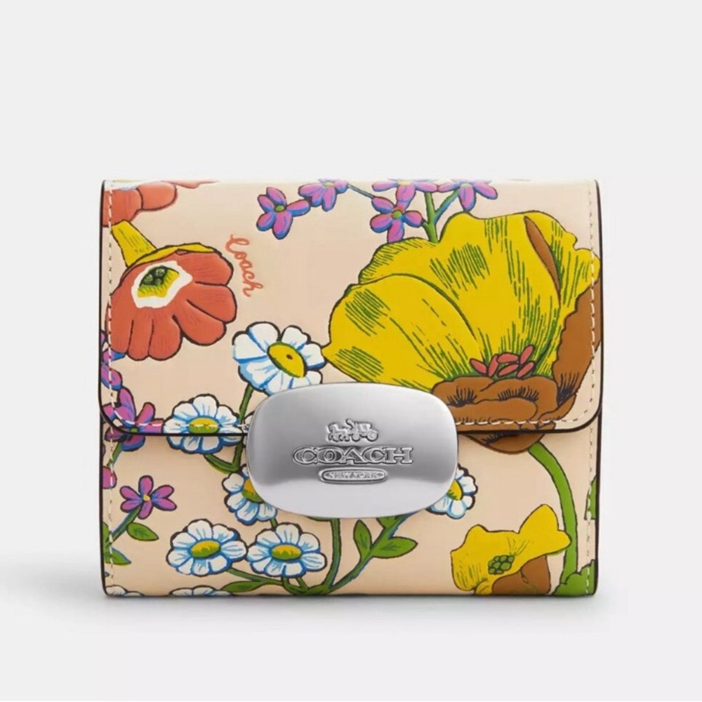 NWT Coach Eliza Floral Wallet perfect Condition